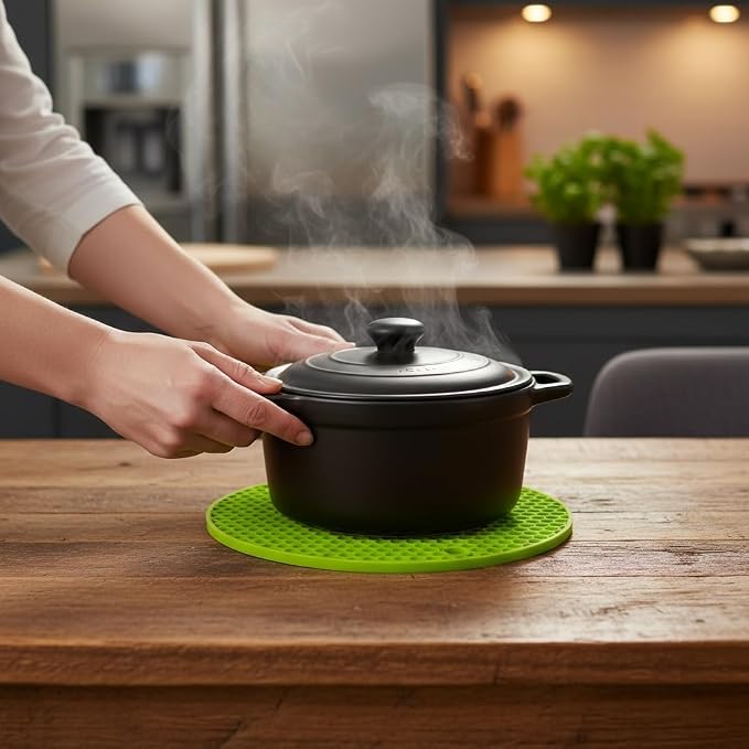 6-Pack Silicone Trivet Mats, Heat Resistant Hot Pads, Dishwasher Safe Kitchen Mats, BPA-Free Pot Holders for Table, Countertop, Stove, Honeycomb Design (Green, 7“ Round)