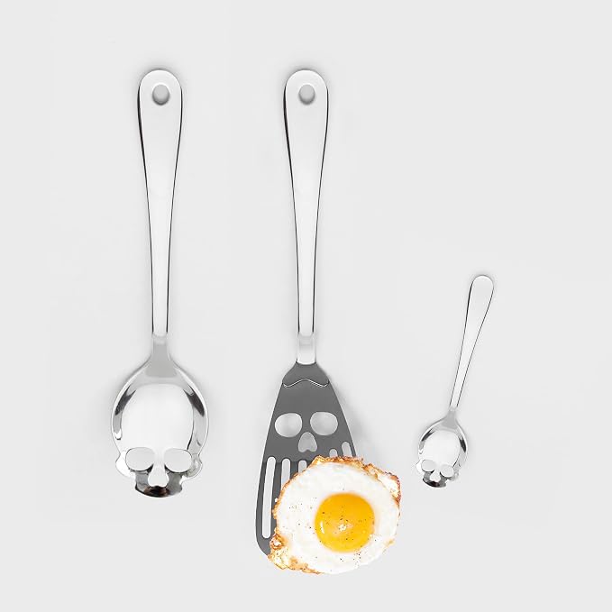 Suck UK Skull Cooking Spatula - Stainless Steel Slotted Spatula - Plastic Free Kitchen Utensil & Fish Slice - Metal Wok Turner & Flipper - Novelty Skull Gift for Gothic Home Decor & Creepy Chefs