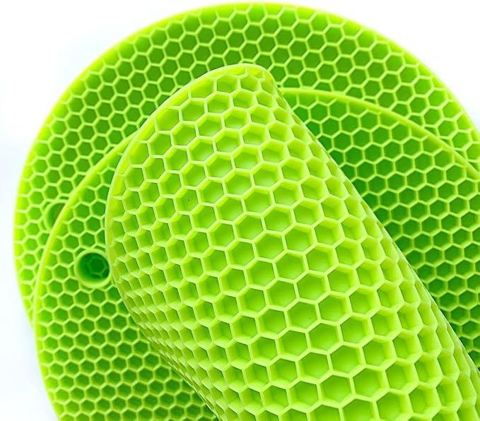 7-Inch Round Silicone Trivet Mats - 4-Pack Non-Slip Heat Resistant Hot Pads for Kitchen Countertops, Pots and Pans (Green)