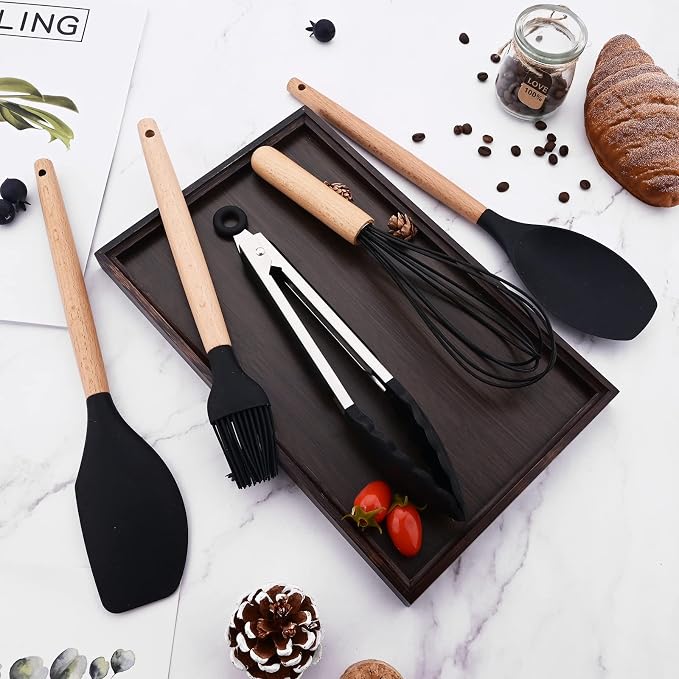 1pcs Black Silicone Basting Pastry Brush. Nonstick Heat Resistant Cooking Brush for Backing, Grilling, Cooking Spreading Oil, Butter, BBQ Sauce.