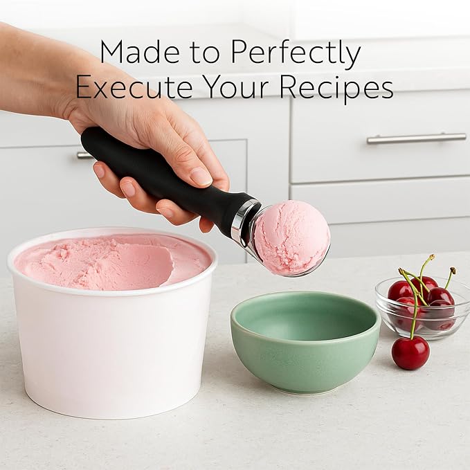 Restaurantware Comfy Grip 7.9 x 2 Inch Kitchen Ice Cream Scoop 1 Heavy-Duty Ice Cream Disher - Ergonomic PP Handle Dishwashable Navy Blue Metal Ice Cream Spade With Lid Opener Notch Multi-Use