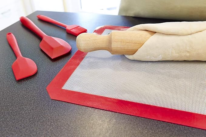 StarPack Basics Small Silicone Spatula (8.5"), High Heat Resistant to 480°F, Hygienic One Piece Design, Non Stick Rubber Cooking Utensil (Cherry Red)