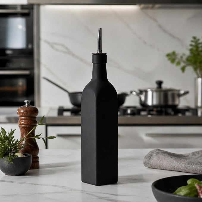 Restaurantware-Chef 101 16.9 Ounce Olive Oil Dispenser, 1 Kitchen Oil Dispenser Bottle - With Stainless Steel Pourer, Non-Leaking, Black Glass Pourer, For Cooking Or Salad Dressings