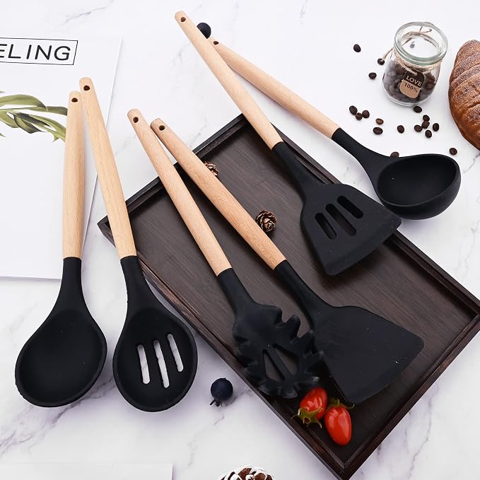 1pcs Black Silicone Slotted Spoon with Wooden Handle, Heat-Resistant Cooking Utensils Spoon for Serving Stirring Scooping and Mixing Filtering Food.