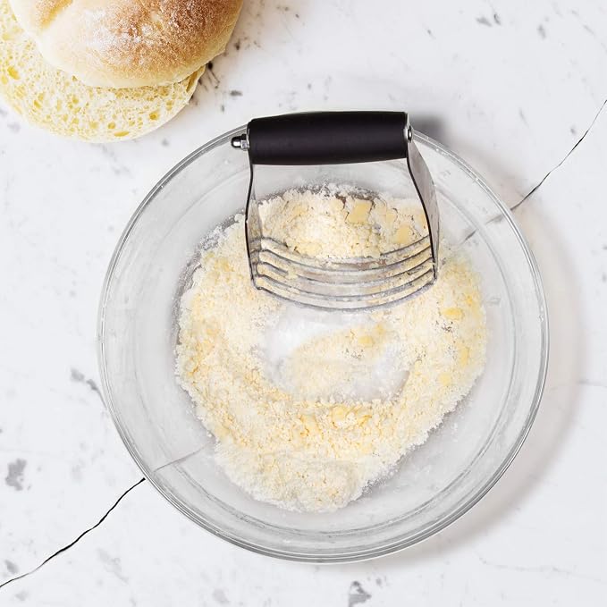 Dough Blender & Bench Scraper/Chopper，Stainless Steel Kitchen Tool，Set of 3 Pack