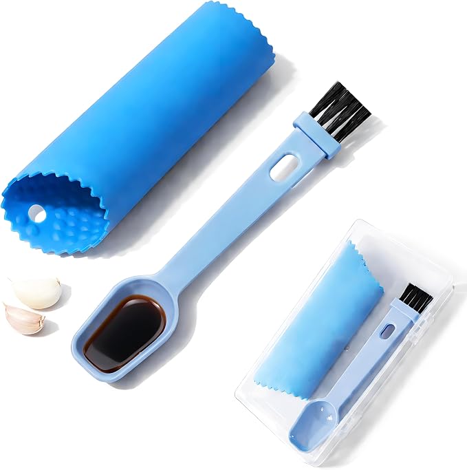 Silicone Garlic Peeler Tube Roller with Brush, 2-in-1 Kitchen Gadget Set, Measuring Spoon with Cleaning Brush (5ml & 3ml) and Silicone Garlic Peeler, Easy-Clean Kitchen Utensils with Hanging Loops