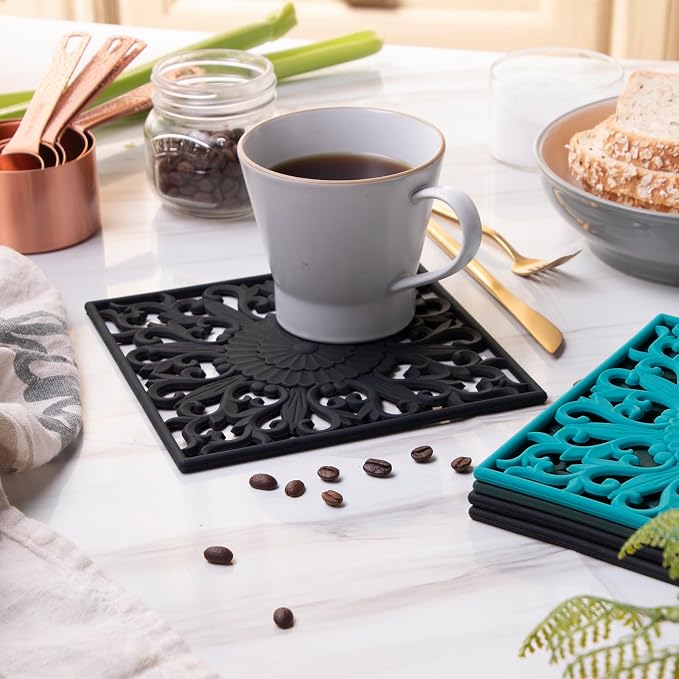 Silicone Trivets Mats for Hot Dishes, Square Trivet Hot Pads for Kitchen Counter, Trivet for Hot Pots and Pans, Thick Heat Resistant Mat for Quartzs, Kitchen Tabletops Pot Holder Set 3 Green