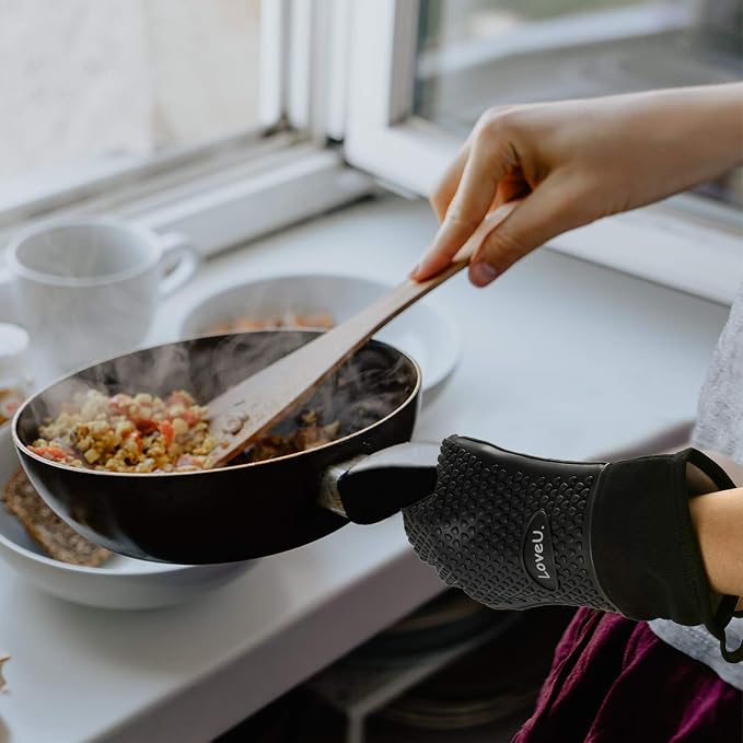 Kitchen Oven Gloves - Dual-Layer Heat Resistant Grilling Gloves, Silicone Oven Mitts with 5 Fingers, Waterproof Non-Slip Pot Holder for Barbecue, Cooking, Baking (Small, Black Long)