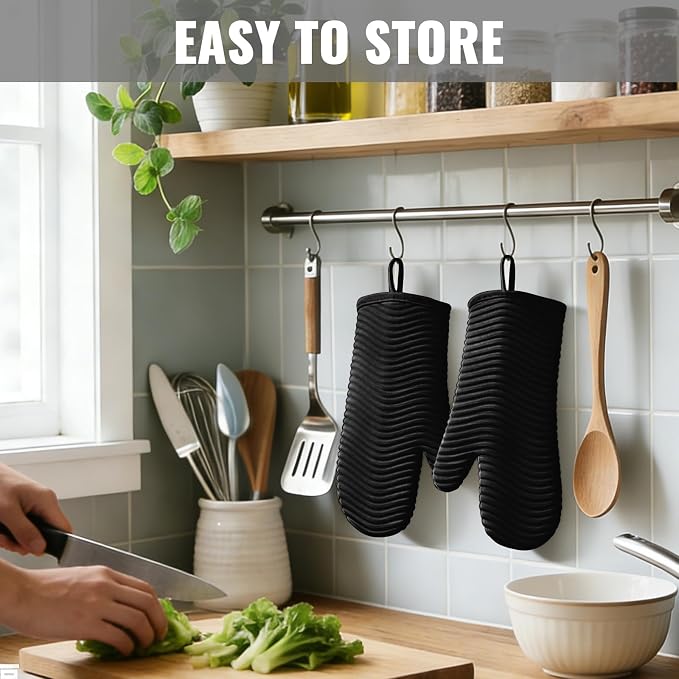 YUTAT Silicone Oven Mitts,Heat Resistant 2PCS Oven Mitts with Soft Polyester Filling,Kitchen Potholder Set - Perfect for BBQ, Baking and Cooking,Black