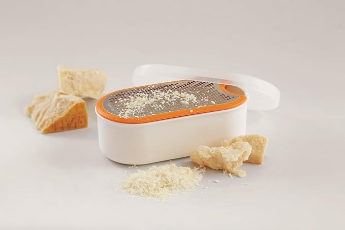 Fiskars Box Grater, With Container, Dimensions: 16.8 x 9.0 cm, Metal/Synthetic Material, Functional Form, 1019530