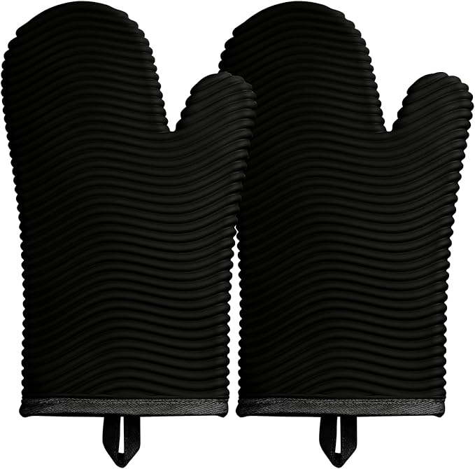 YUTAT Silicone Oven Mitts,Heat Resistant 2PCS Oven Mitts with Soft Polyester Filling,Kitchen Potholder Set - Perfect for BBQ, Baking and Cooking,Black