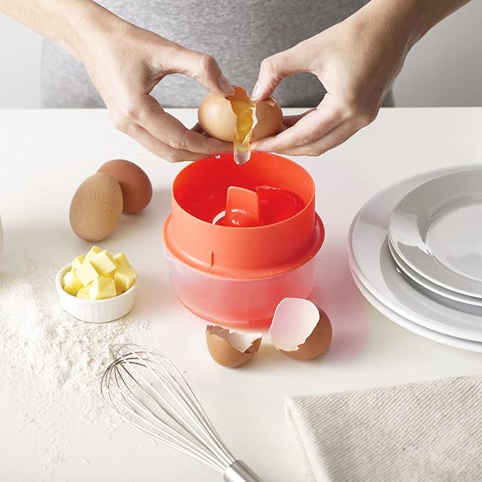 Egg White Filter, Household Egg Separator Multiple Leaking Holes Plastic Kitchen Convenient Kitchen Gadgets for Baking for Cake(Dark Orange)