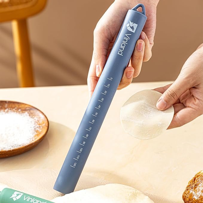 10" Small Silicone Rolling Pin with Stainless Steel Inner Core: Non-Stick Dough Roller for Baking Pastry, Pizza, Fondant and Bread（Blue）