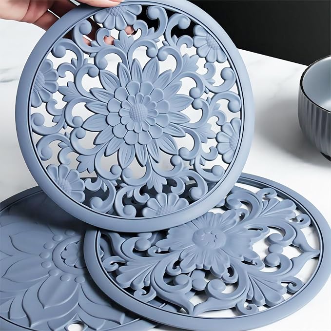 Melort Red Silicone Trivets for Hot Dishes, Pots & Pans, Round Hot Pads for Kitchen, Silicon Trivet for Table Tops, Silicone Pot Holder for Countertops, Heat Resistant Mat Set 3