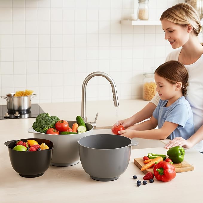 BoxedHome Classic Mixing Bowl Set of 4, BPA Free Plastic | 3.5 quarts, Microwave Safe, Grey
