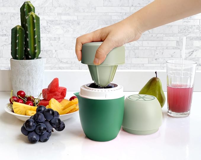Lechin Hand Juicer, Lemon Squeezer, Two Squeezing Options, Green | Unique lemon shape, for various fruits, dishwasher-safe, with strainer and container, 480 ml