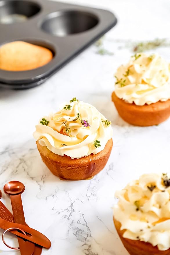 MasterClass KCMCHB6 6 Hole Muffin Tray with PFOA Non Stick, Robust 1mm Carbon Steel, 27 x 18cm Cupcake Tin, Grey