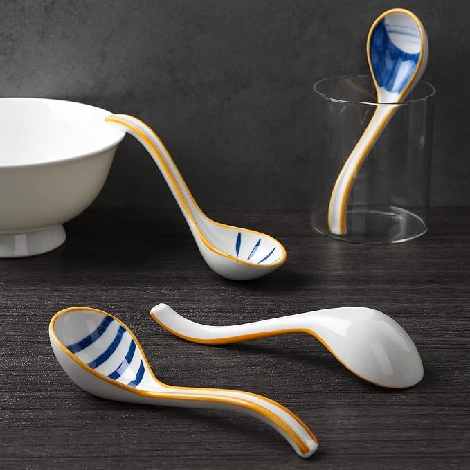 Ceramic Soup Spoons Set of 4 Porcelain Japanese Soup Spoon Long Handle Asian Soup Spoon Sets for Pho Ramen Noodles Wonton Dumpling Rice (Model 1#)
