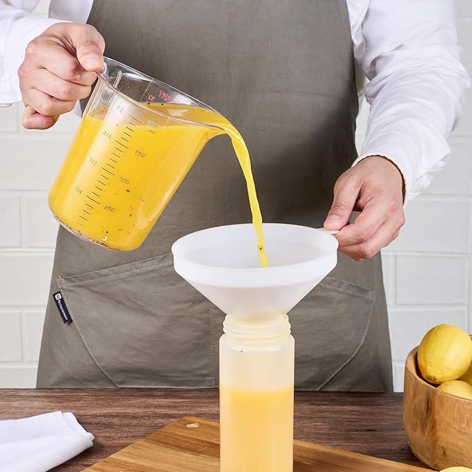 Restaurantware-Met Lux 24-ounce Plastic Funnel, 1 Plastic Funnel - Precise Spout, White Pouring Tool, Wide Spout, For Transferring Ingredients