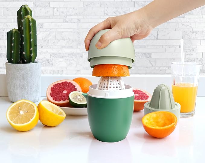 Lechin Hand Juicer, Lemon Squeezer, Two Squeezing Options, Green | Unique lemon shape, for various fruits, dishwasher-safe, with strainer and container, 480 ml
