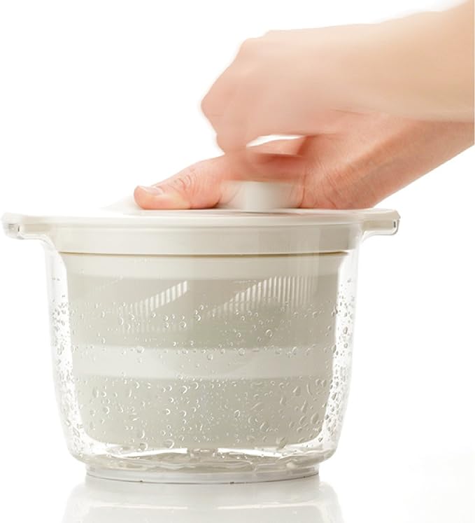 Risu Liberalista Salad Spinner Vegetable Drainer, Red, 0.6 gal (2.3 L), Made in Japan