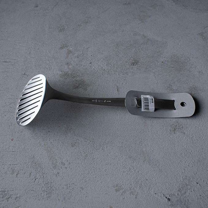 Sori Yanagi Simple and Easy to Use Kitchen Tool Tsubame Sanjo Stainless Steel Turner Spatula Dishwasher Safe Brushed Finish