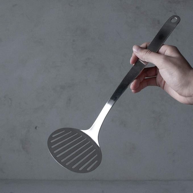 Sori Yanagi Simple and Easy to Use Kitchen Tool Tsubame Sanjo Stainless Steel Turner Spatula Dishwasher Safe Brushed Finish
