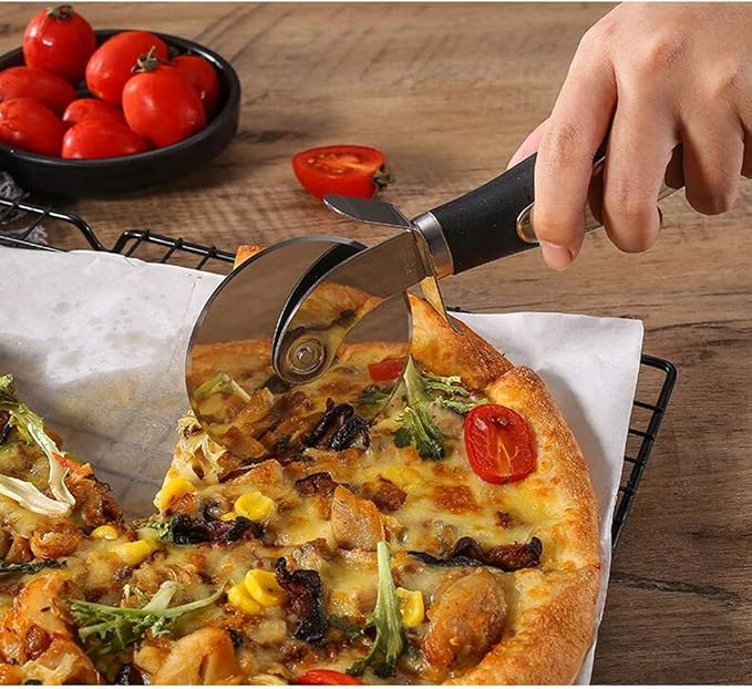 Pizza Cutter, Pizza Cutter Wheel, Pizza Server Set Super Sharp Pizza Slicer with Non Slip Rubber Handle & Protective Cover, Quality Stainless Steel Pizza Cutter.