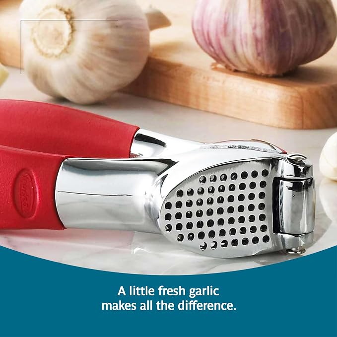 Trudeau Garlic Press - Effortless Garlic Crusher with Built-In Cleaning Aid, Large Garlic Chamber, Comfortable Ergonomic Handle, BPA-Free & Dishwasher-Safe - Quick and Easy Meal Preparation