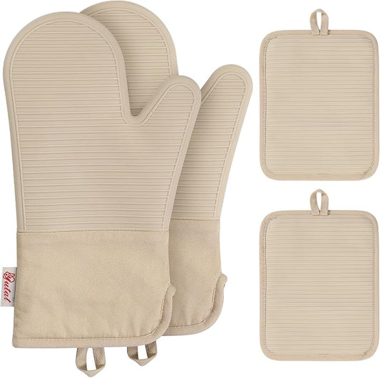 YUTAT Silicone Oven Mitts and Pot Holders Set,High Heat Resistant Up to 500 Degrees,Waterproof Cooking Gloves with Soft Polyester Filling,Kitchen Potholder Set,Khakis,4 Pcs Set