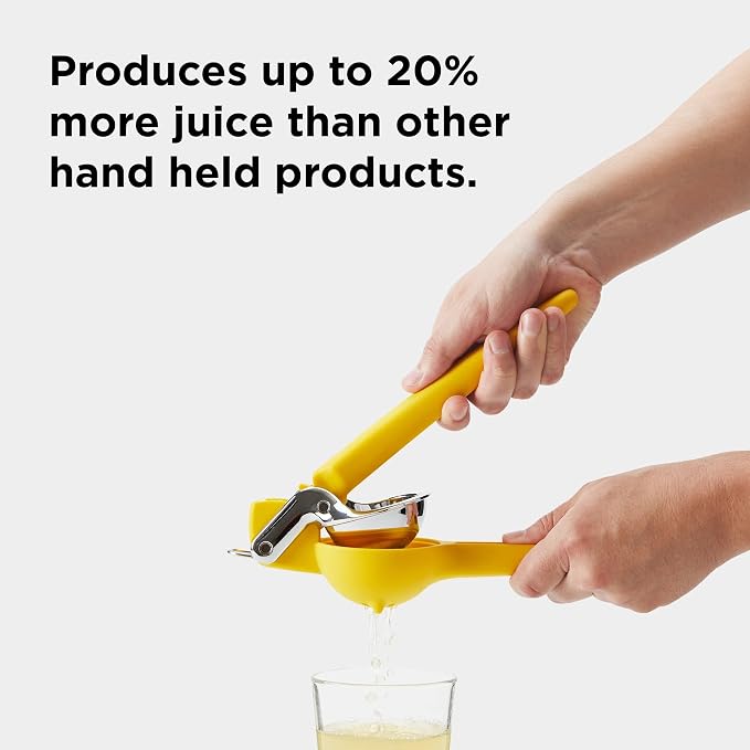 Chef'n FreshForce Lemon Squeezer Citrus Juicer, Manual Hand Press with Dual-Gear Power for Maximum Juice Extraction, Durable, Yellow