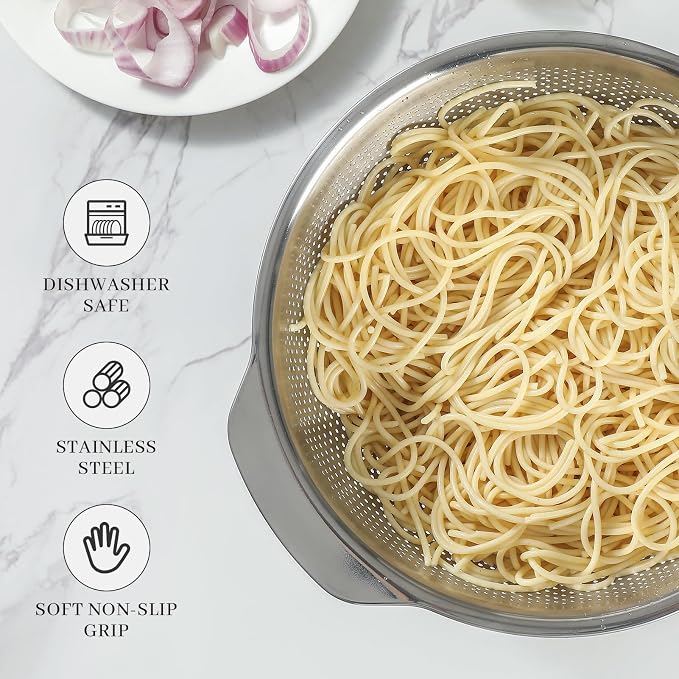 18/8 Stainless Steel Microwell Colander, 5QT Large Capacity with Handle Kitchen Food Strainer Basket for Washing Vegetables, Fruits, Rice, and Pasta (primary colour, 5QT)