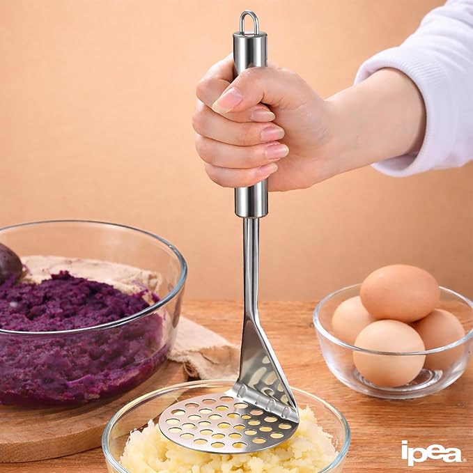 IPEA Professional Stainless Steel Potato Masher for Mashing Potatoes, Vegetables and Fruits - Slim Design - Ergonimic Handle - Manual Tool for Mashed Potatoes and Vegetable and Food Press