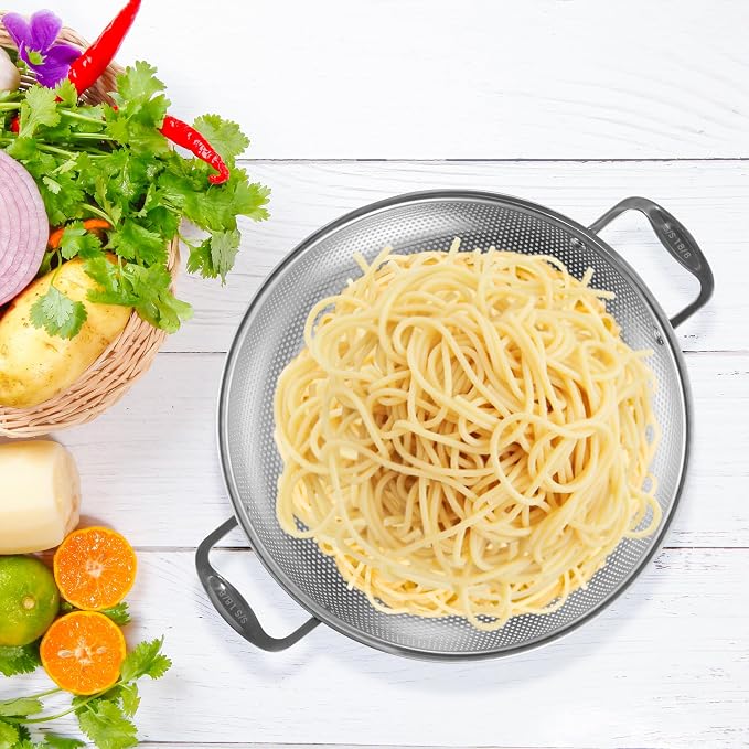 Tiawudi Large 6-Qt Colander, 18/8 Stainless Steel Mesh Strainer for Kitchen, Food Sieve with Riveted Handles and Self-draining Solid Ring Base, Great for Pasta, Rice, Vegetables and Fruits