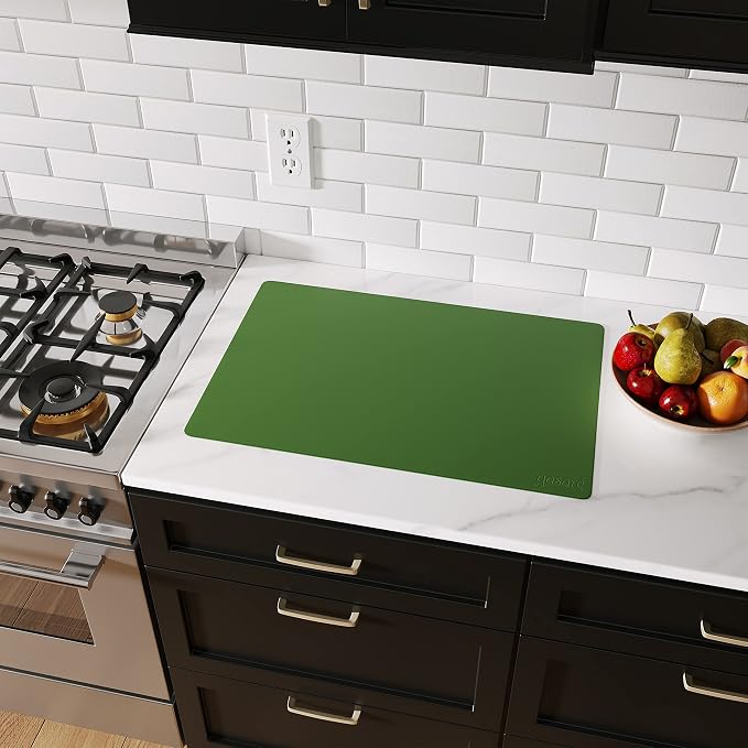 GASARÉ, Set of 2, Extra Large, Thick, Silicone Mats for Kitchen Counter, Heat Resistant Mats, Countertop Protector, Non-Slip, Easy to Clean, 25 x 17 Inches x 1.4mm, Green