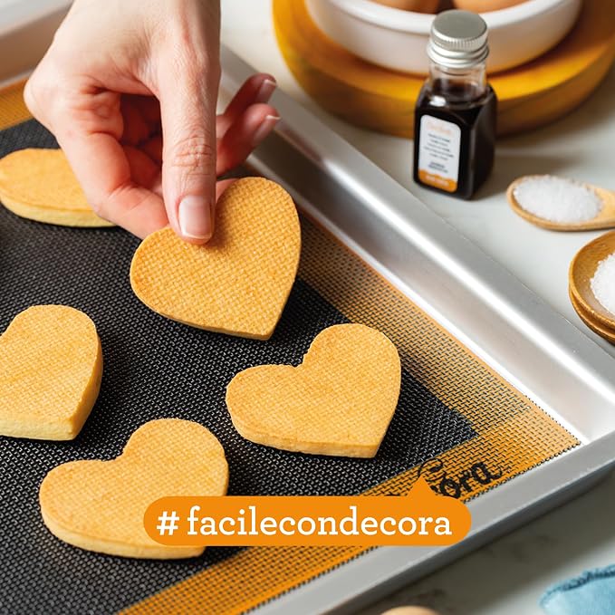 Decora, 9260256 Silicone Mat Microperforated Washable and Reusable Resistant to -40°C + 230°C Perfect for Baking Biscuits and Shortcrust Pastry Dimensions: 385 x 285 mm