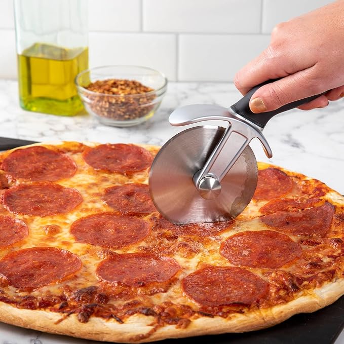 PL8 Artisan Pizza Wheel – Stainless Steel Cutting Wheel with Cast Zinc Frame and Integrated Oven Rack Hook for Easy Pizza Serving