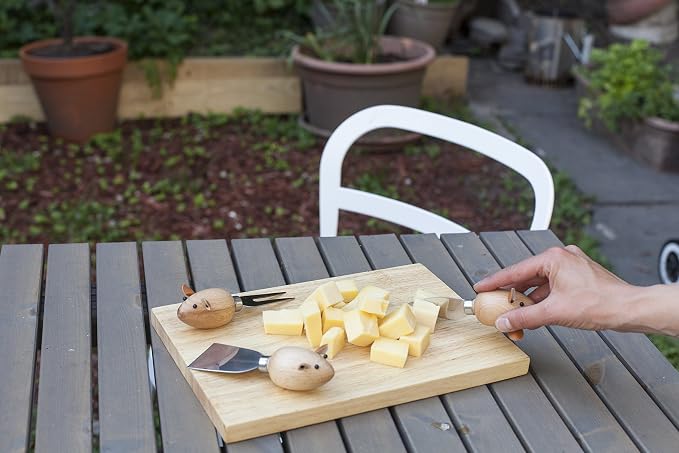 Kikkerland Mouse Cheeseboard Set