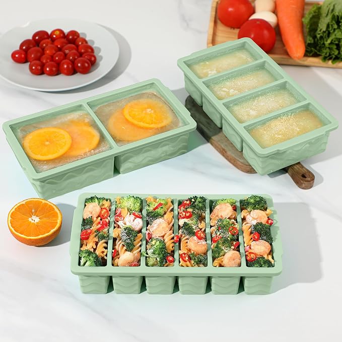 Doasuwish 3-Pack Silicone Freezer Trays with Lid,2 Large 2-Cup(500ml)&4 Medium 1-Cup(250ml)&6 Small 1/2-Cup(125ml) Soup Freezer Container Molds,Ice Cube Tray For Meal Prep&Freezing Soup,Stews,Sauces