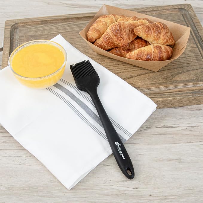 Restaurantware 10.2 Inch Pastry Brush 1 Heat-Resistant Basting Brush - Dishwasher-Safe Hanging Hole Black Silicone Cooking Brush For Spreading Oil Butter Or Sauce