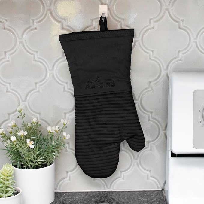 All-Clad Silicone Oven Mitts: Heat Resistant up to 500 Degrees - 100% Cotton & Silicone, 14"x7" Oven Mitt for Kitchen and Barbecue, 2-Pack, Black