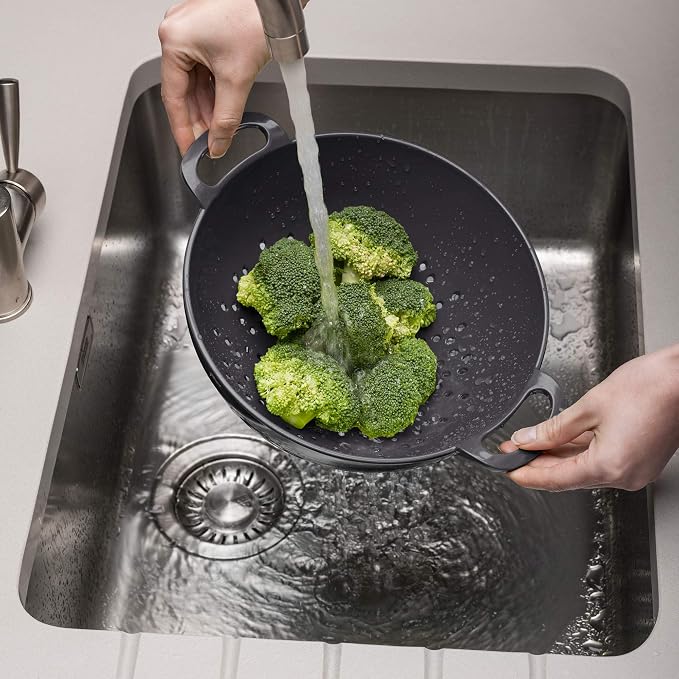 Zeal Melamine Colander/Strainer (24cm) -Dark Grey