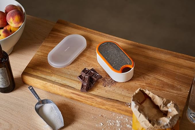 Fiskars Box Grater, With Container, Dimensions: 16.8 x 9.0 cm, Metal/Synthetic Material, Functional Form, 1019530