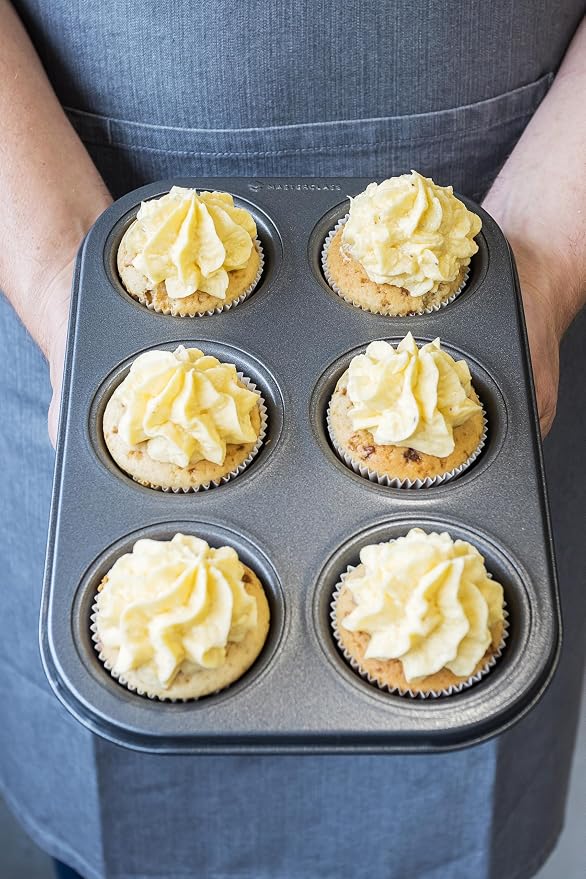 MasterClass KCMCHB6 6 Hole Muffin Tray with PFOA Non Stick, Robust 1mm Carbon Steel, 27 x 18cm Cupcake Tin, Grey