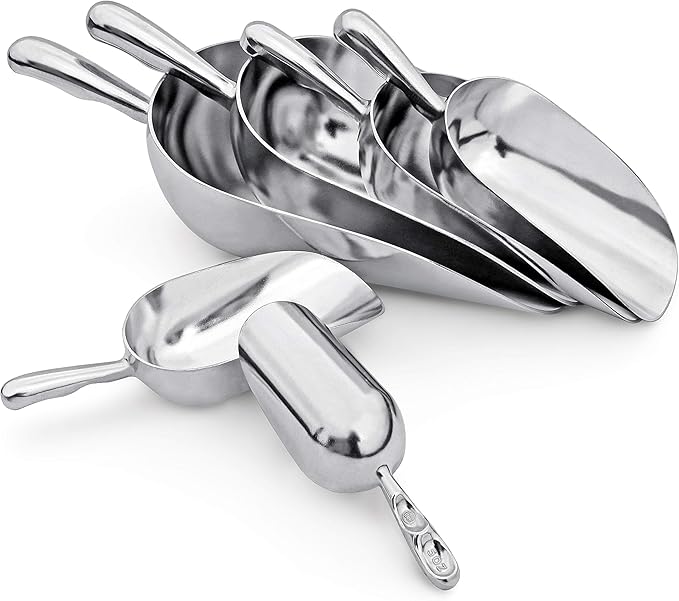 New Star Foodservice 34523 One-Piece Cast Aluminum Round Bottom Bar Ice Flour Utility Scoop, 12-Ounce, Silver