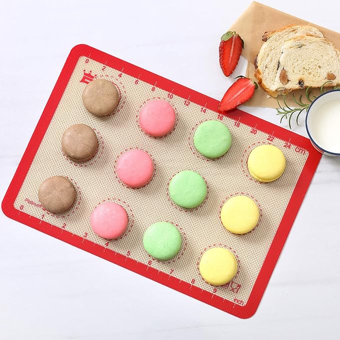 GUANCI Silicone Baking Mat Set of 4, 2 Medium 16.5"x11.6", 1 Small 11.8"x8.4", 1 Piece 9" Round, All Mats 0.7mm Thick, Food Grade Non-Stick Reusable Baking Mats for Pizza, Bread, Pastry, Macarons