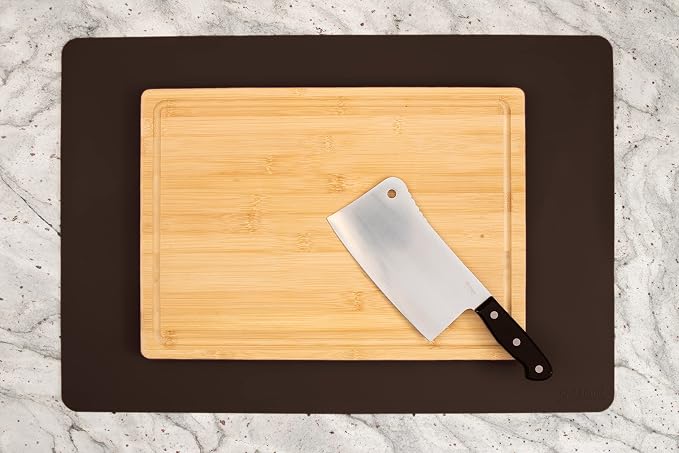 GASARÉ, Set of 2, Extra Large, Thick, Silicone Mats for Kitchen Counter, Heat Resistant Mats, Countertop Protector, Non-Slip, Easy to Clean, 25 x 17 Inches x 1.4mm, Brown
