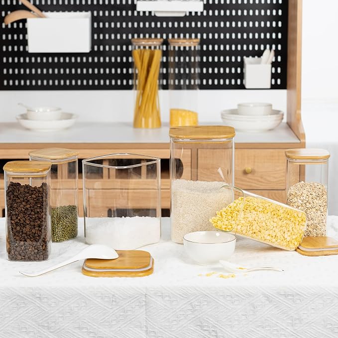 D2scrma 149oz 50oz Airtight Glass Square Storage Canister with Bamboo Lid Set of 2(4400ml*1 1500ml*1) Large Gallon Glass Jars for Sugar, Flour, Cookies and Coffee beans (‎with Black Lable)