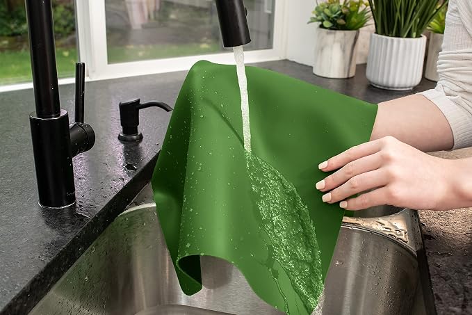 GASARÉ, Set of 2, Extra Large, Thick, Silicone Mats for Kitchen Counter, Heat Resistant Mats, Countertop Protector, Non-Slip, Easy to Clean, 25 x 17 Inches x 1.4mm, Green