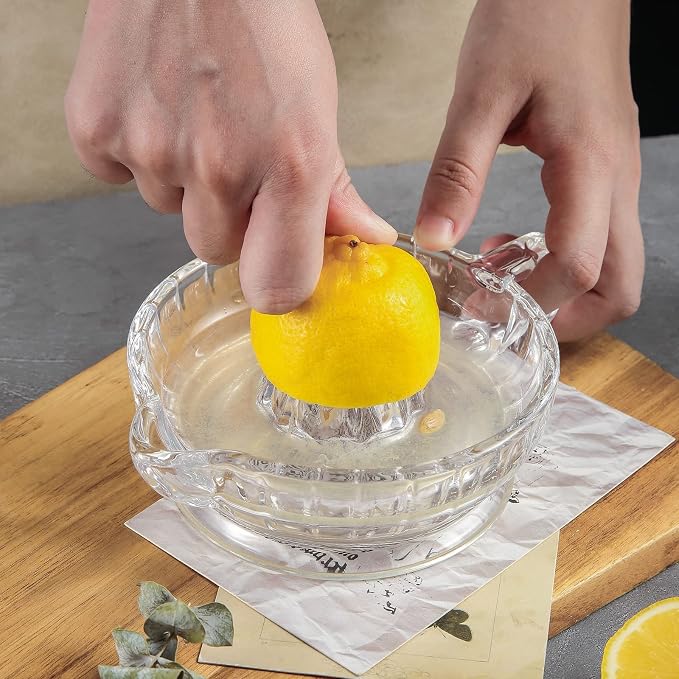 YGHQAP Glass Lemon Squeezer Manual Citrus Juicer with Handle and Pour Spout Clear Hand Press Juicer Manual Hand Squeezer for Fresh Fruit Juice Orange